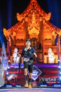 BIB: 400, 8119
                            <button type="button" onclick="openModal(22348428)" class="btn btn-primary btn-sm float-right btn-popup" data-toggle="modal" data-target=".modal-high-quality">
                        <i class="fas fa-shopping-cart"></i> Add to Cart
                    </button>
                                            <button type="button" onclick="isThisMe(22348428, true)" class="btn btn-success btn-sm float-right btn-popup btn-isme hidden" data-toggle="tooltip" data-placement="bottom" title="นี่คือรูปของคุณใช่ไหม คลิกที่นี่เพื่อเอาเข้าอัลบั้ม">
                        <i class="fas fa-plus"></i> Add to album
                    </button>
                    <button type="button" onclick="isThisMe(22348428, false)" class="btn btn-warning btn-sm float-right btn-popup btn-isnotme hidden">
                        <i class="fas fa-ban"></i> Remove from album
                    </button>